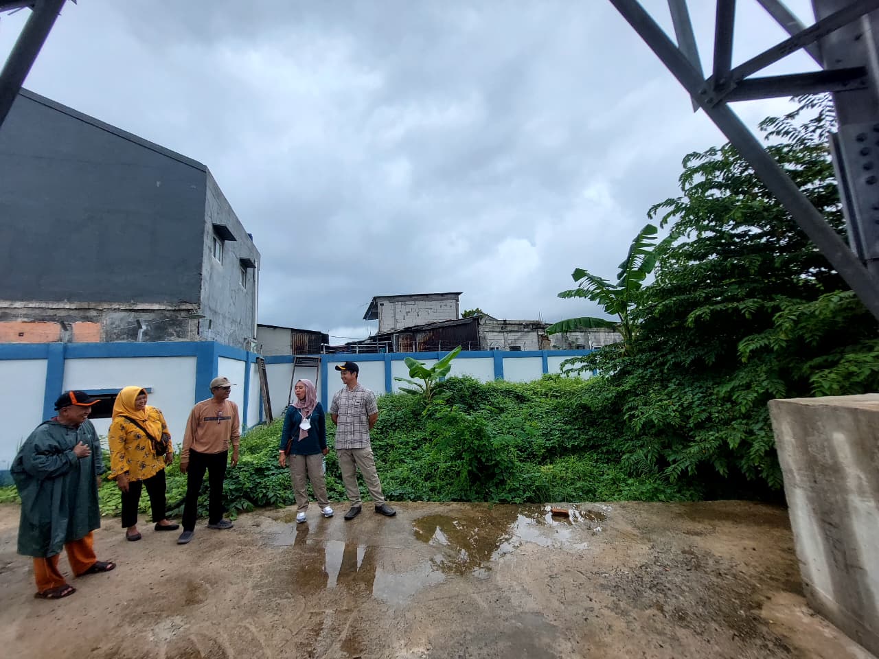 Kerja Bakti di RW 013 Fokuskan Pembersihan Lingkungan dan Saluran Air 3