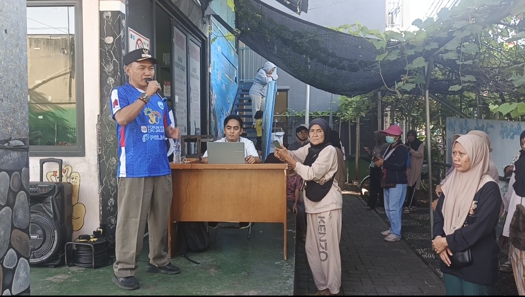 Ratusan Warga Nikmati Layanan Pangan Bersubsidi di RPTRA Cilincing Berseri 1