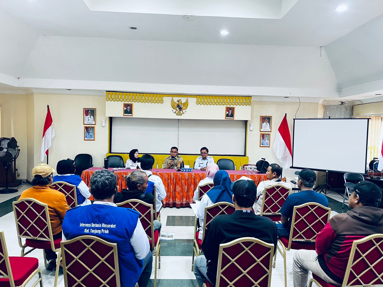 Rapat Tim Agen Pemulihan (AP) dari program Intervensi Berbasis Masyarakat (IBM) Kelurahan Tanjung Priok 4