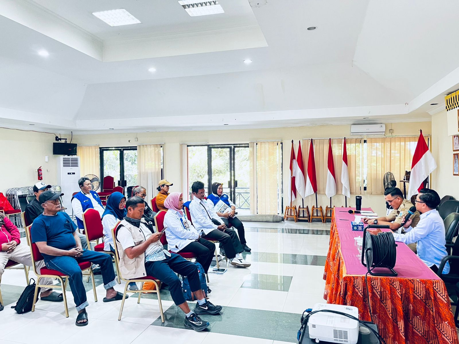 Rapat Tim Agen Pemulihan (AP) dari program Intervensi Berbasis Masyarakat (IBM) Kelurahan Tanjung Priok 1