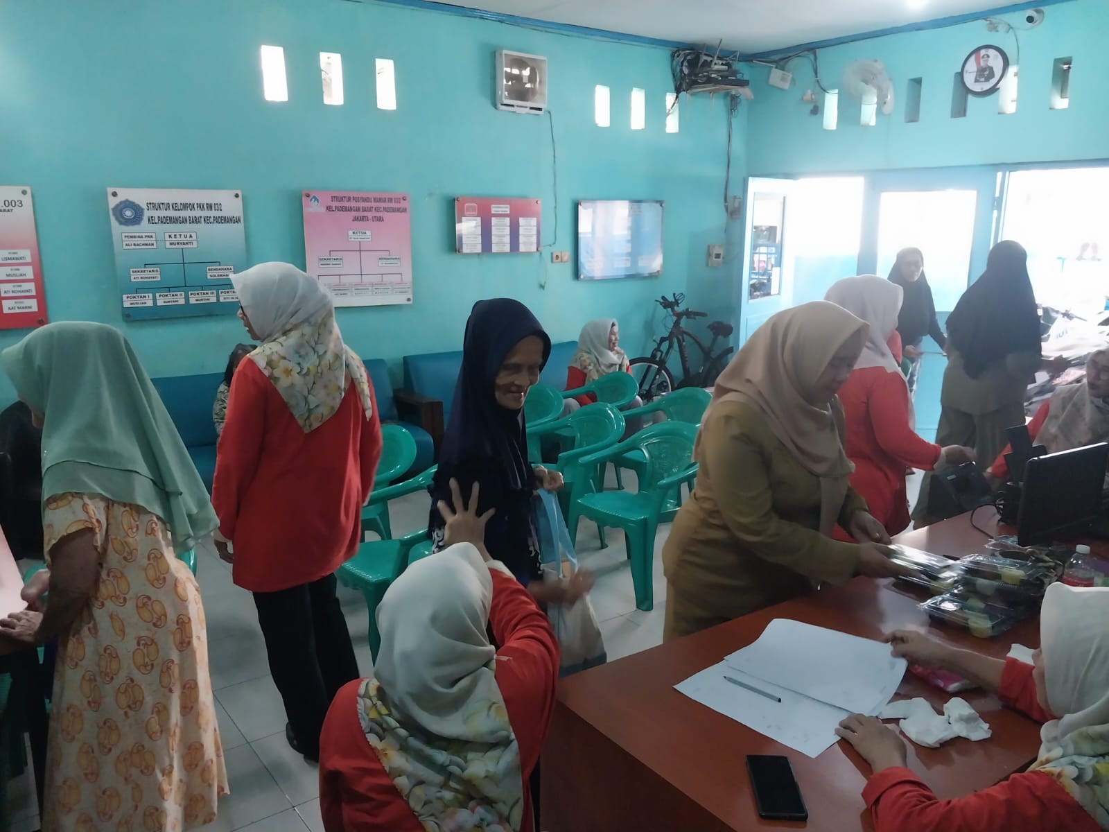 Kegiatan Posyandu Lansia di RW 3 Kelurahan Pademangan Barat. 3
