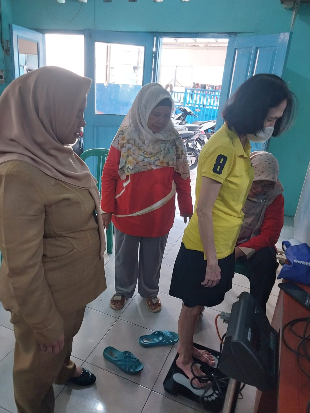 Kegiatan Posyandu Lansia di RW 3 Kelurahan Pademangan Barat. 1