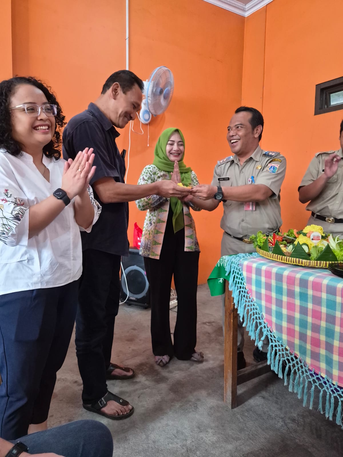 PERESMIAN BANK SAMPAH RW. 10 DAN LITERASI KEUANGAN DI KELURAHAN ROROTAN 1