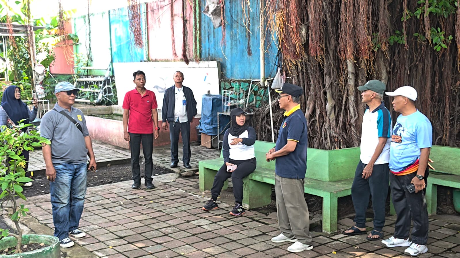 Pertemuan Pengurus RW dan Penanaman Pohon Tahap 1 di Waduk Rawa Badak Selatan 2