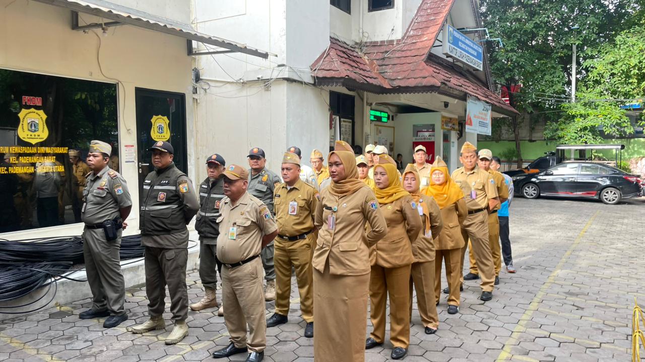 Kegiatan Apel Pagi. 1