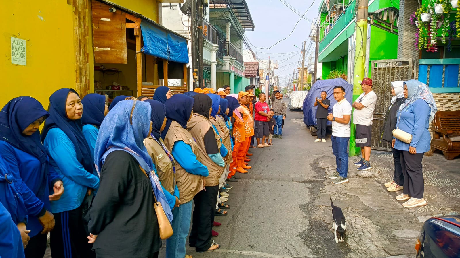Kerja Bakti Bersama di Wilayah RW.01 Kelurahan Tanjung Priok 1