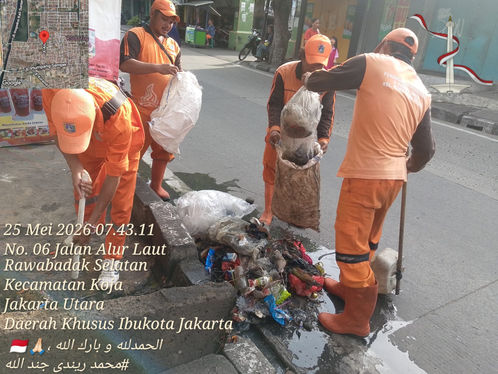 PPSU Rawa Badak Selatan melaksanakan Normalisasi Saluran dan Penyapuan Jalan di Wilayah Rawa Badak Selatan 3