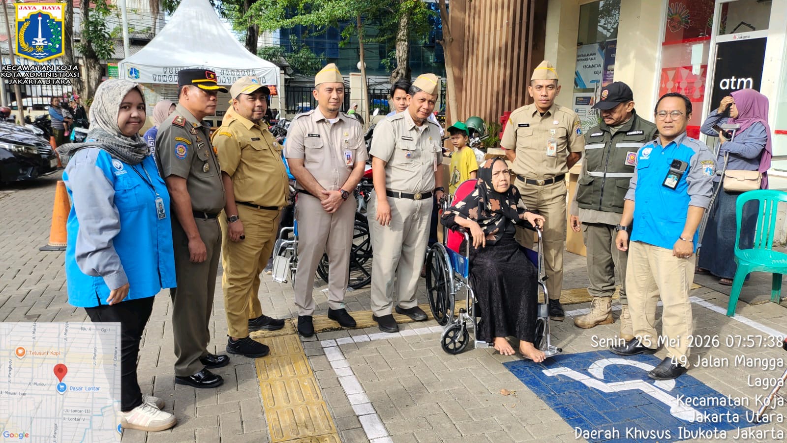 Simbolis Penyerahan Kursi Roda 2