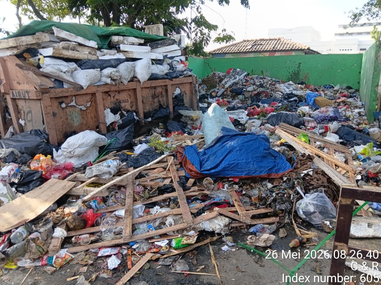 Monitoring dan Koordinasi Pengangkutan Sampah di Taman dan TPS Terminal Tanjung Priok 1