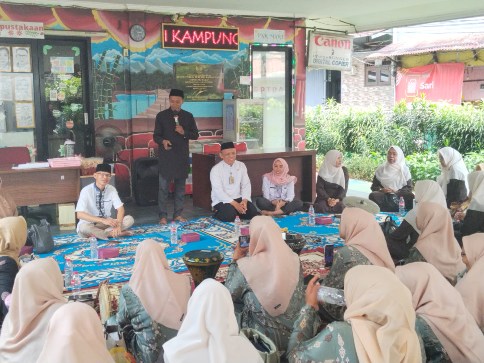 Kegiatan Pengajian Rutin PKK Tingkat Kelurahan Koja yang diselenggarakan oleh RW 005 Kelurahan Koja 1