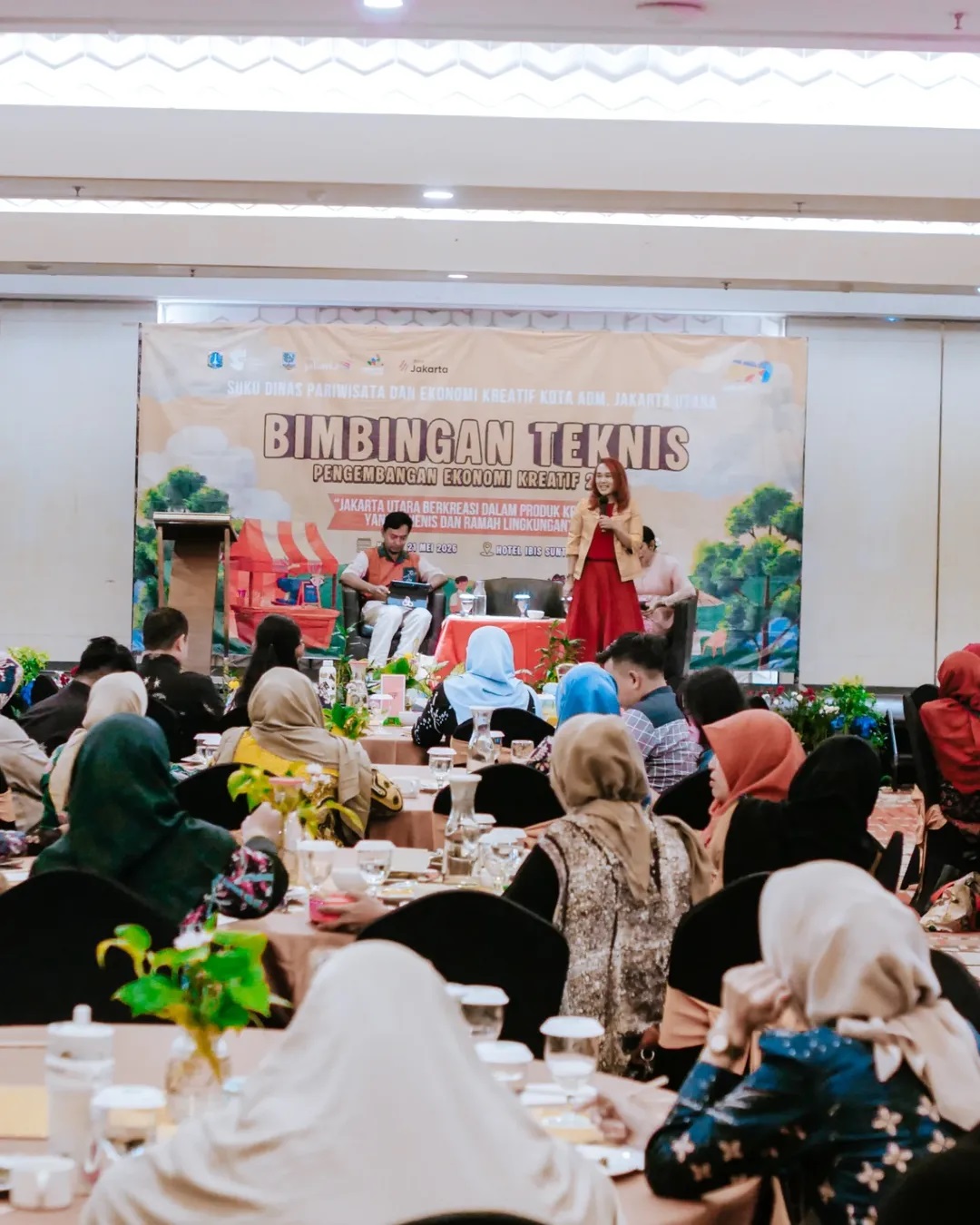 150 pelaku ekonomi kreatif ikut berkreasi untuk masa depan yang lebih hijau 6