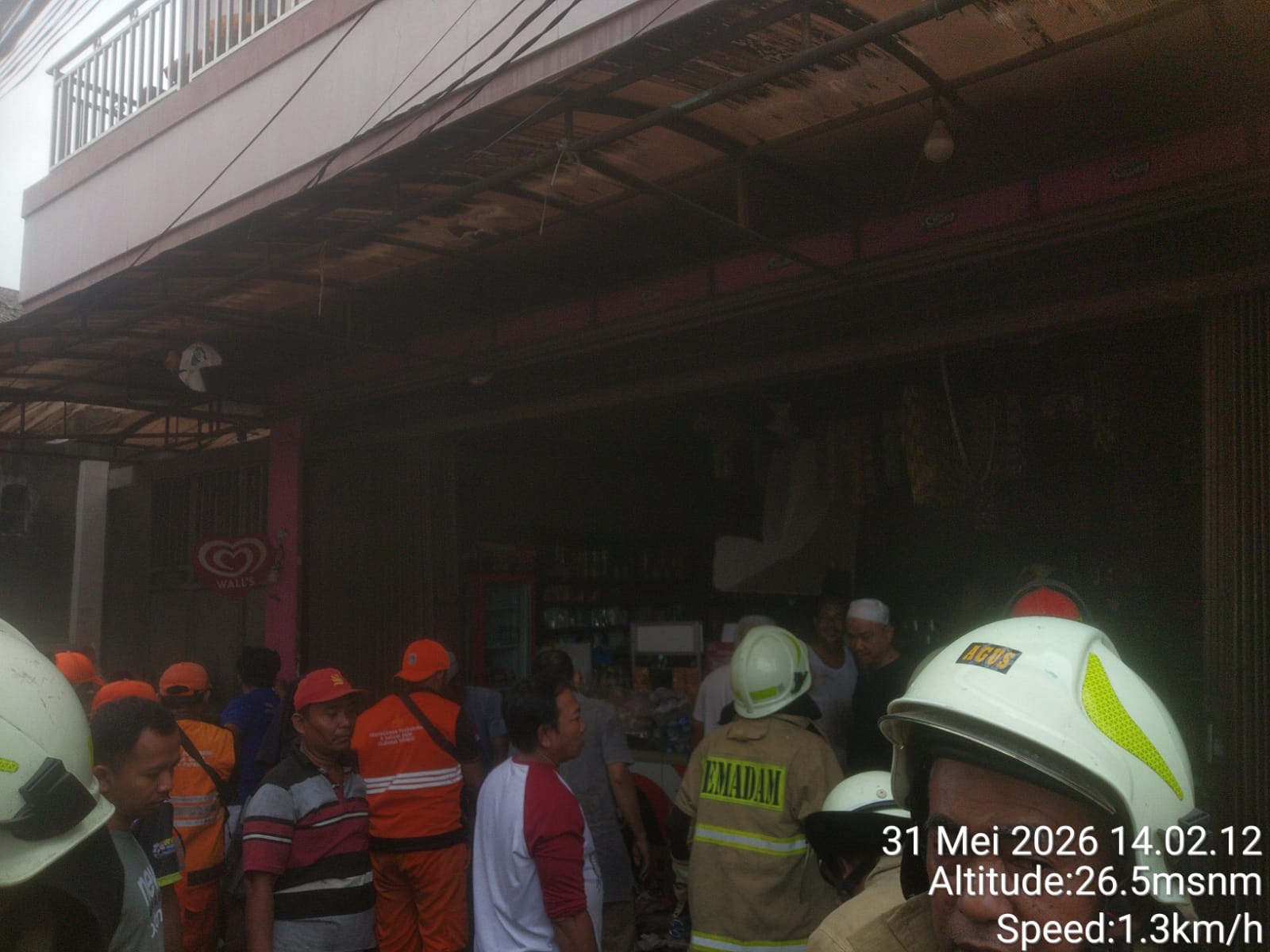 Respon Cepat Penanganan Kebakaran Toko Sembako di Wilayah Kelurahan Papanggo 5