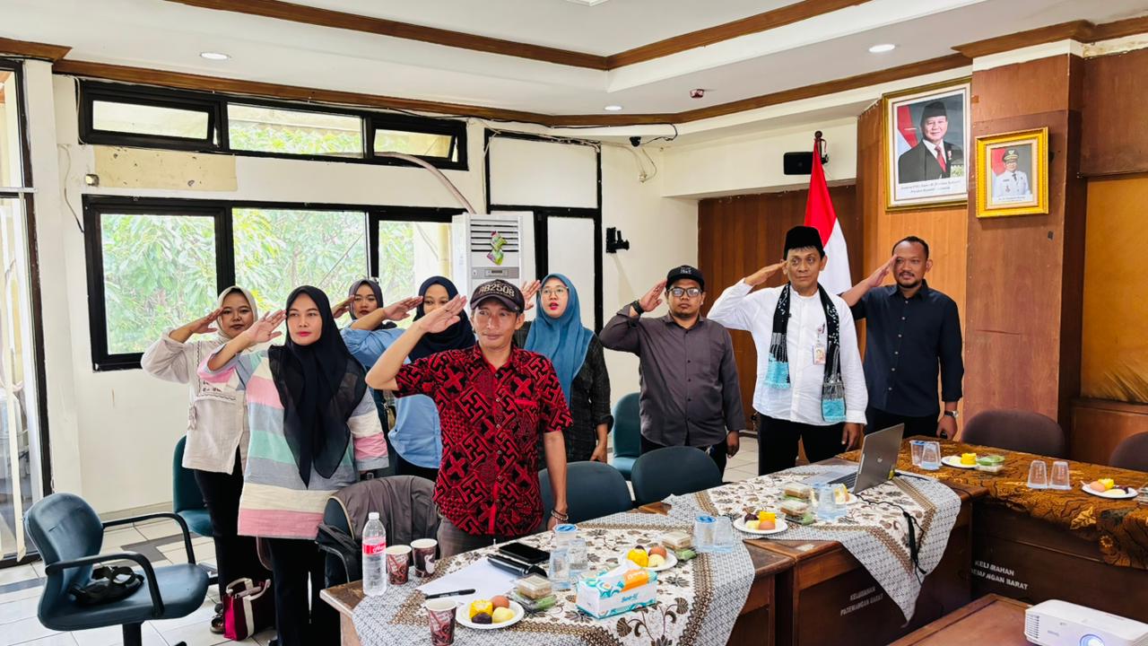Kelurahan Pademangan Barat Ikuti Upacara Hari Lahir Pancasila Tahun 2026 Secara Daring 2