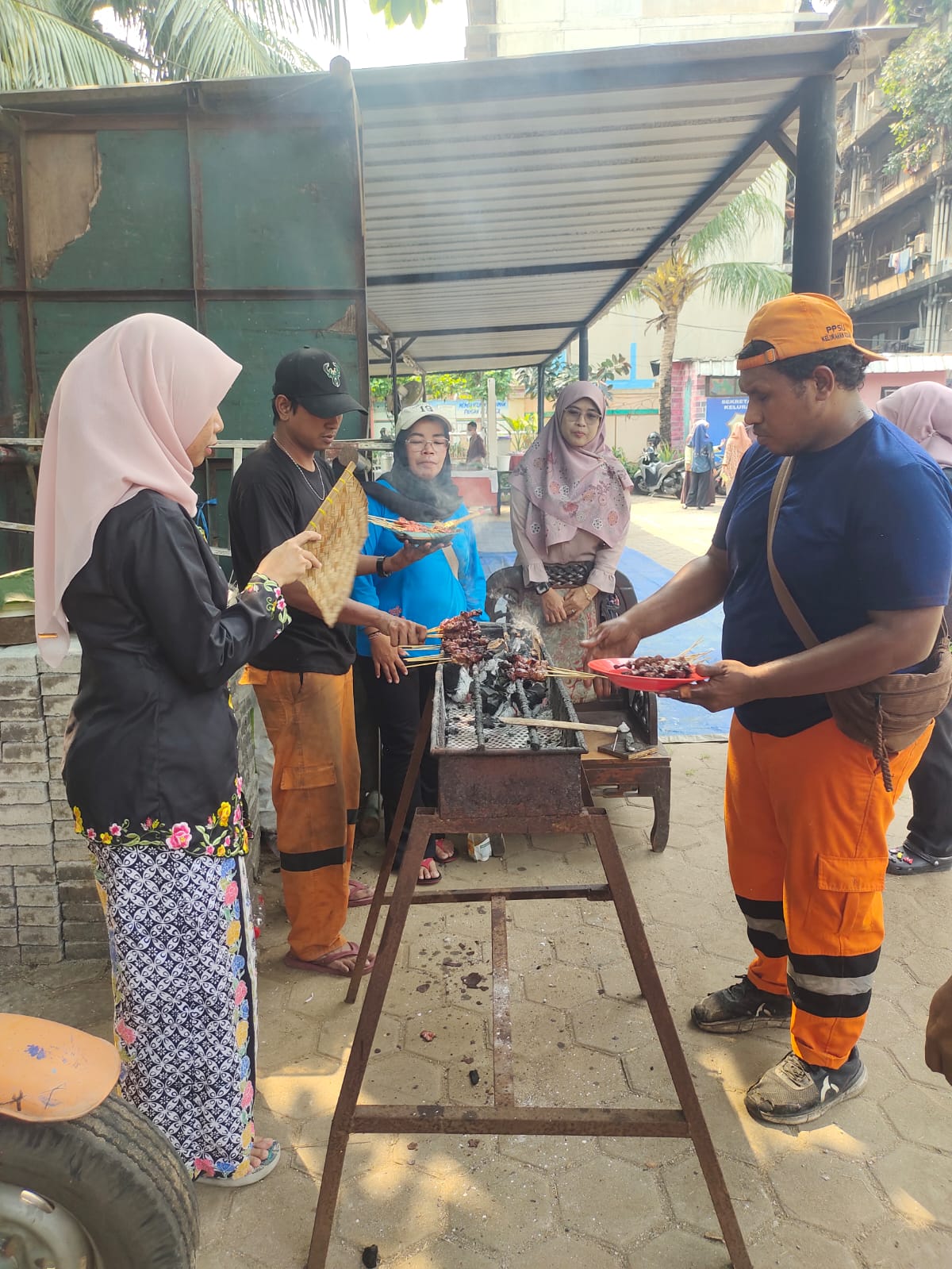 Kegiatan Silaturahmi dan Makan Bersama Idul Adha 1447 H/2026 M Kelurahan Koja 1
