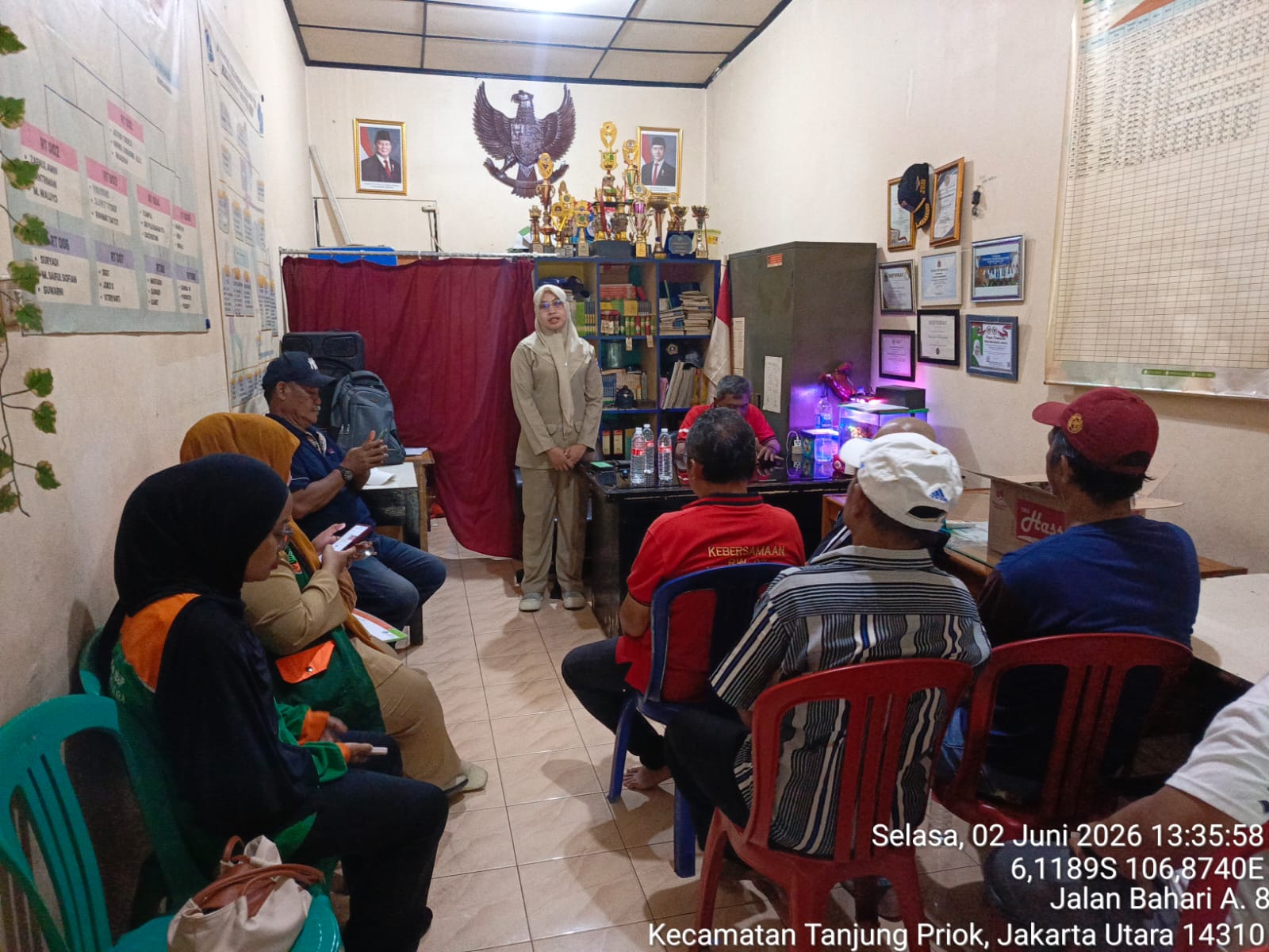 Sosialisasi Intruksi Gubernur Provinsi DKI Jakarta tentang Gerakan Pemilahan dan Pengolahan Sampah di RW.016 & RW.02 Kelurahan Tanjung Priok 3