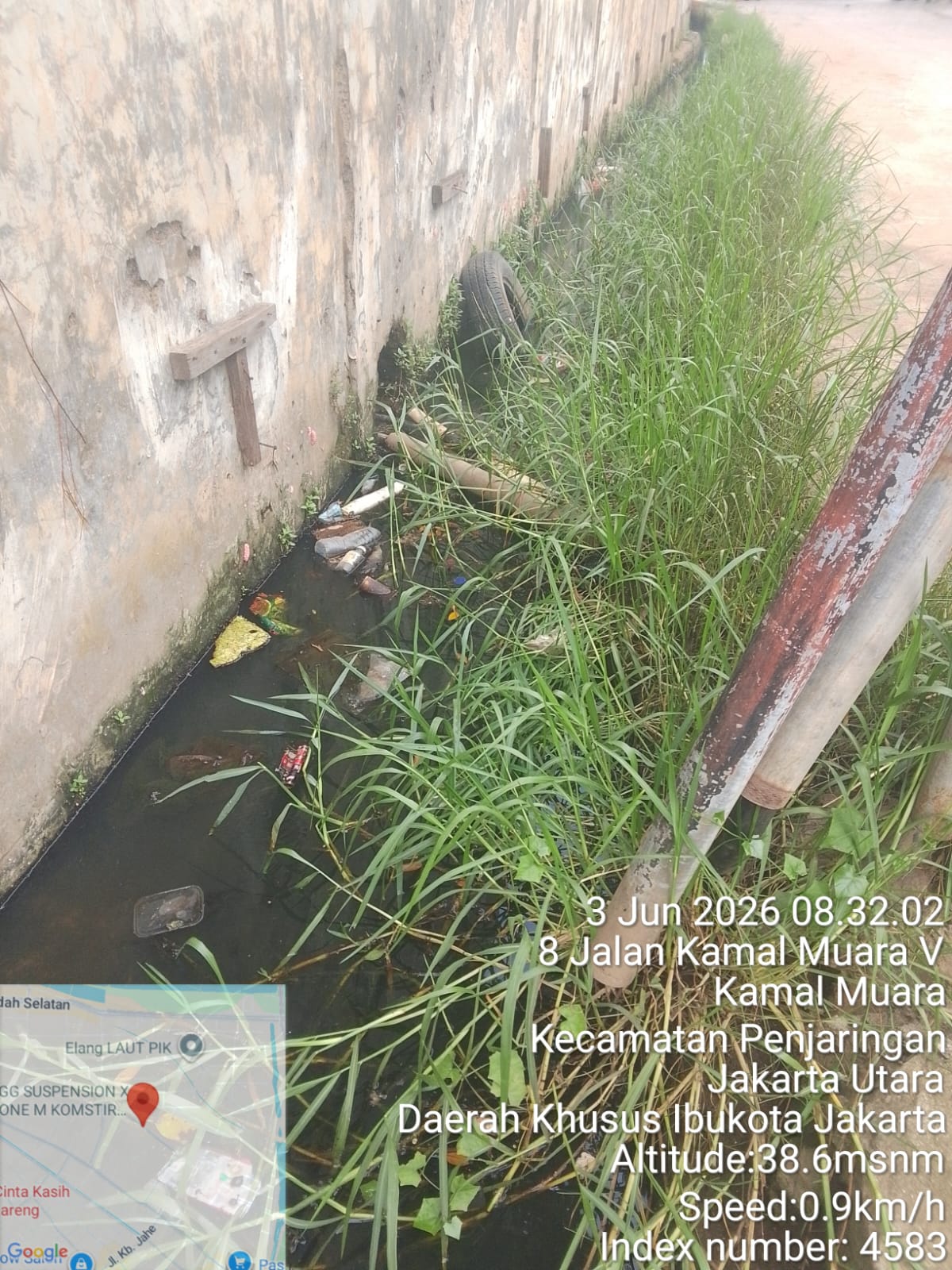 PPSU Kamal Muara Bergerak Cepat Tata Lingkungan, Pembersihan Saluran dan Pembabatan Rumput Liar Perkuat Kenyamanan Wilayah 3