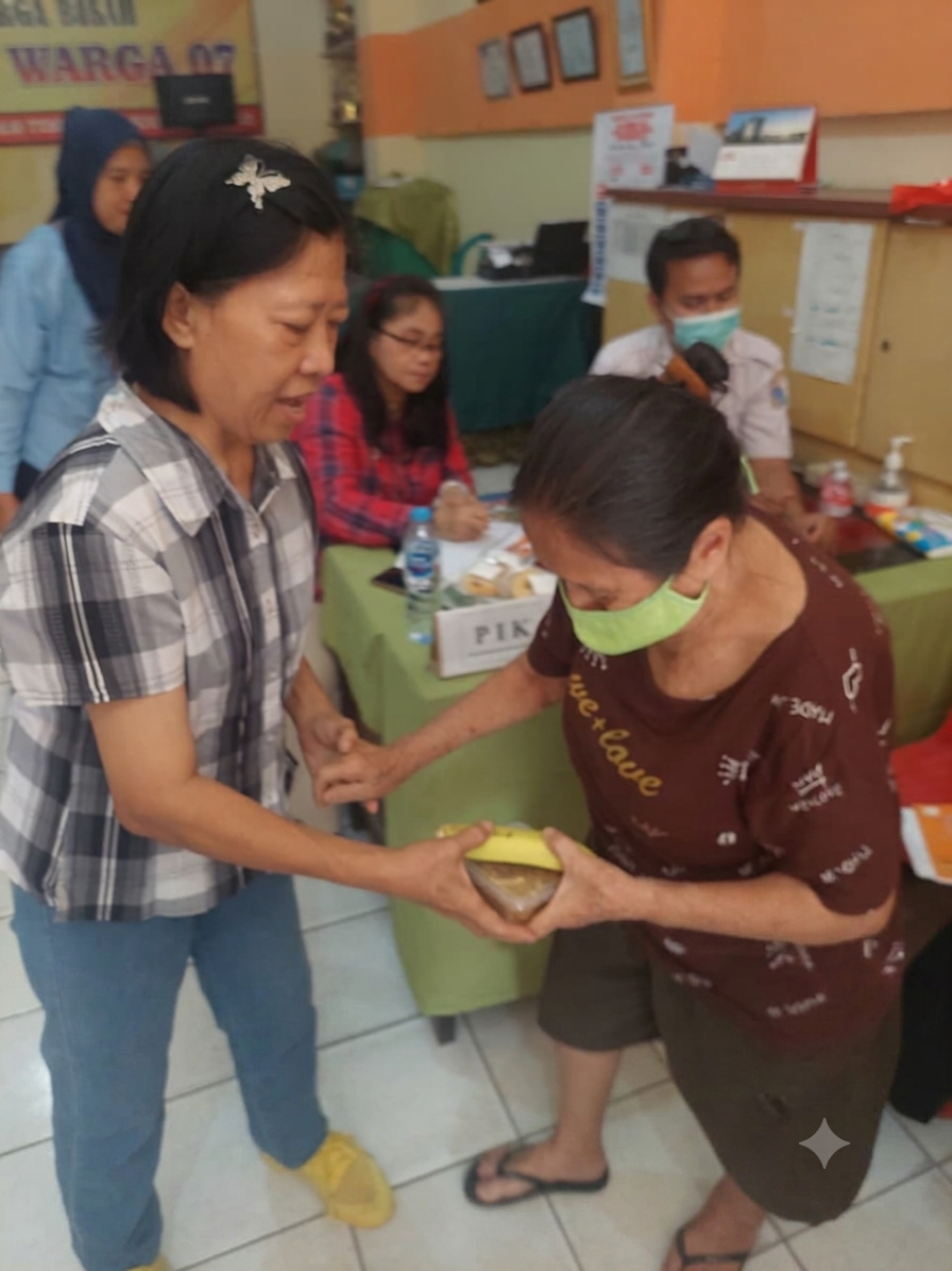 Posyandu Lansia dan Balita RW 007 Kelurahan Pademangan Timur berjalan lancar 2