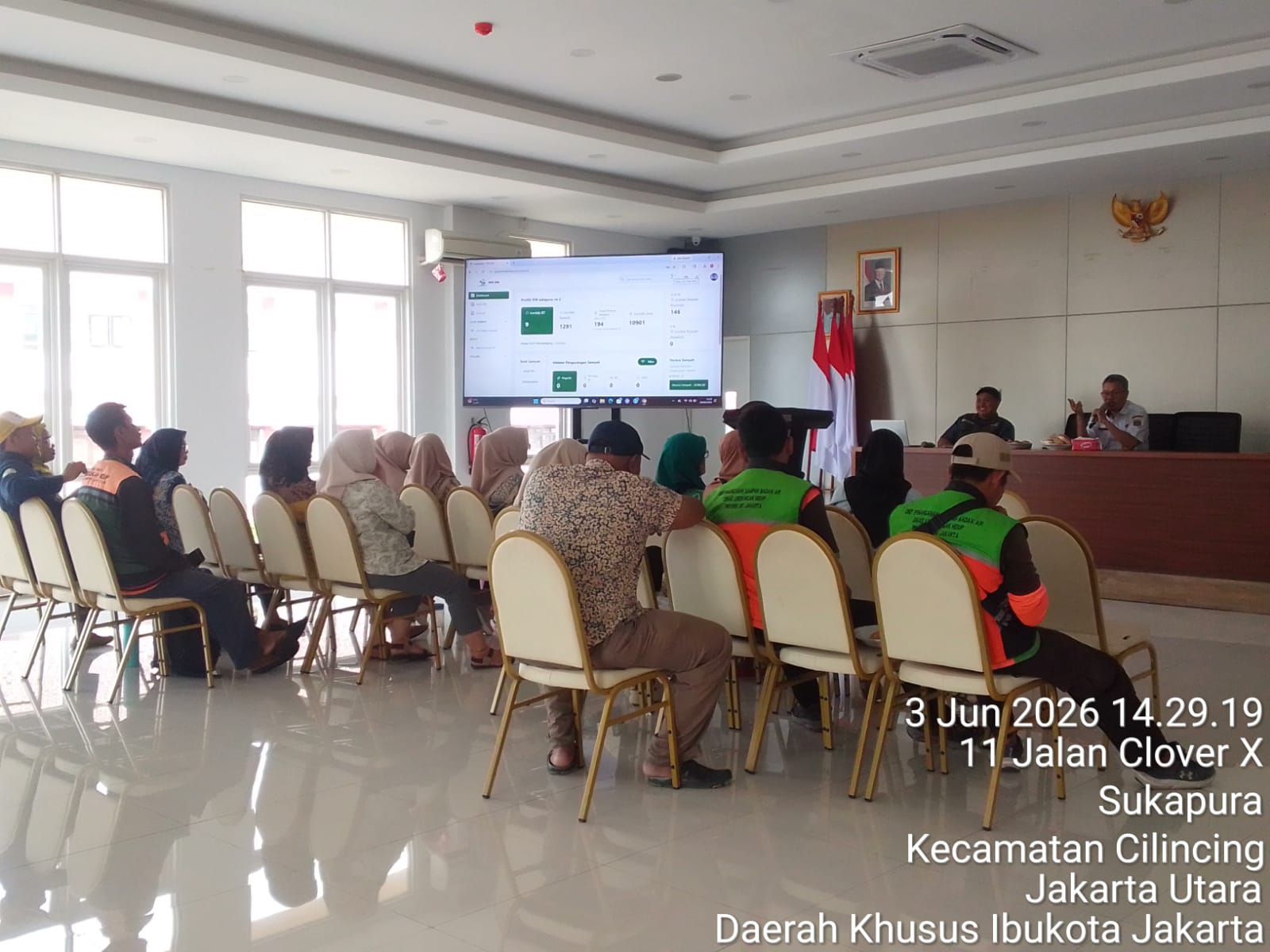 Membangun Kesadaran Lingkungan, Kelurahan Sukapura Dorong Gerakan Pemilahan Sampah dari Sumbernya Melalui Penguatan e-Bank Sampah 2