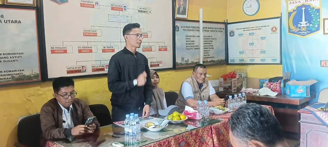 Sosialisasi Instruksi Gubernur Provinsi DKI Jakarta tentang Gerakan Pemilahan dan Pengolahan Sampah di RW.015 dan RW.08 Kelurahan Tanjung Priok 1