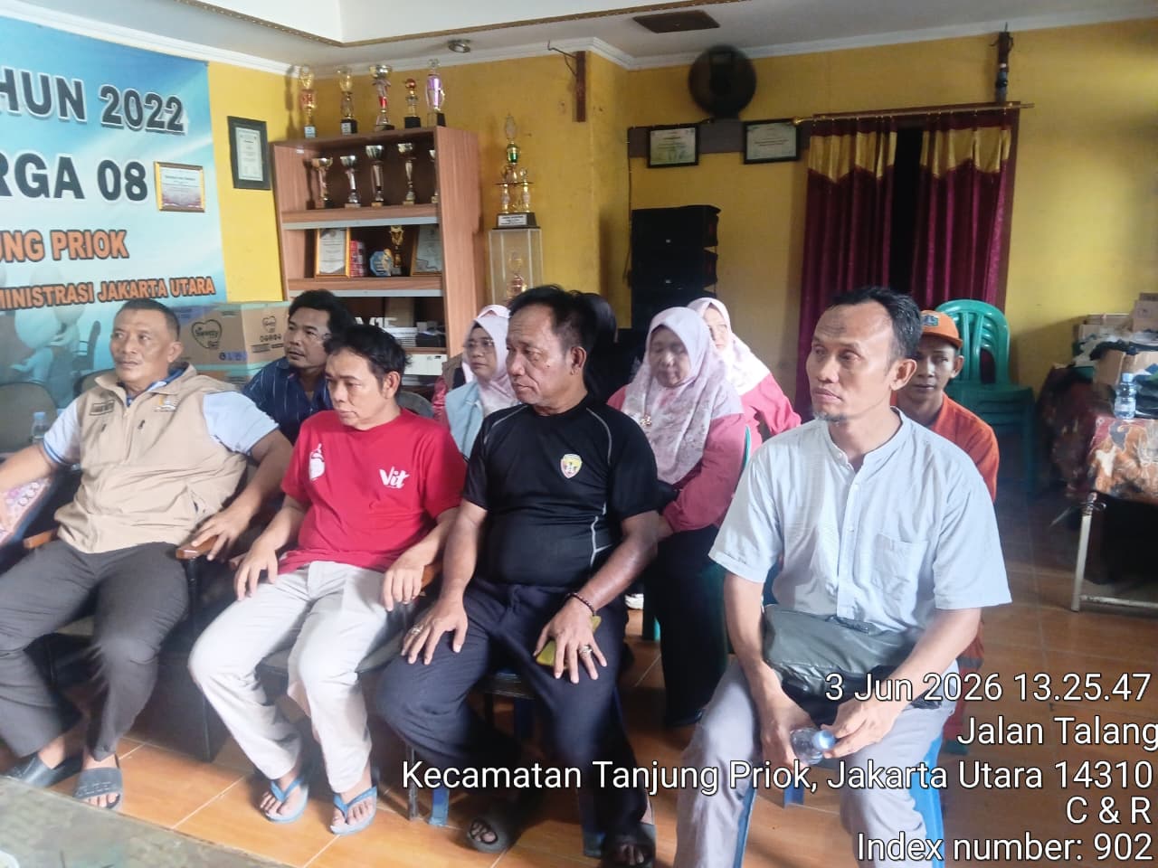 Sosialisasi Instruksi Gubernur Provinsi DKI Jakarta tentang Gerakan Pemilahan dan Pengolahan Sampah di RW.015 dan RW.08 Kelurahan Tanjung Priok 3