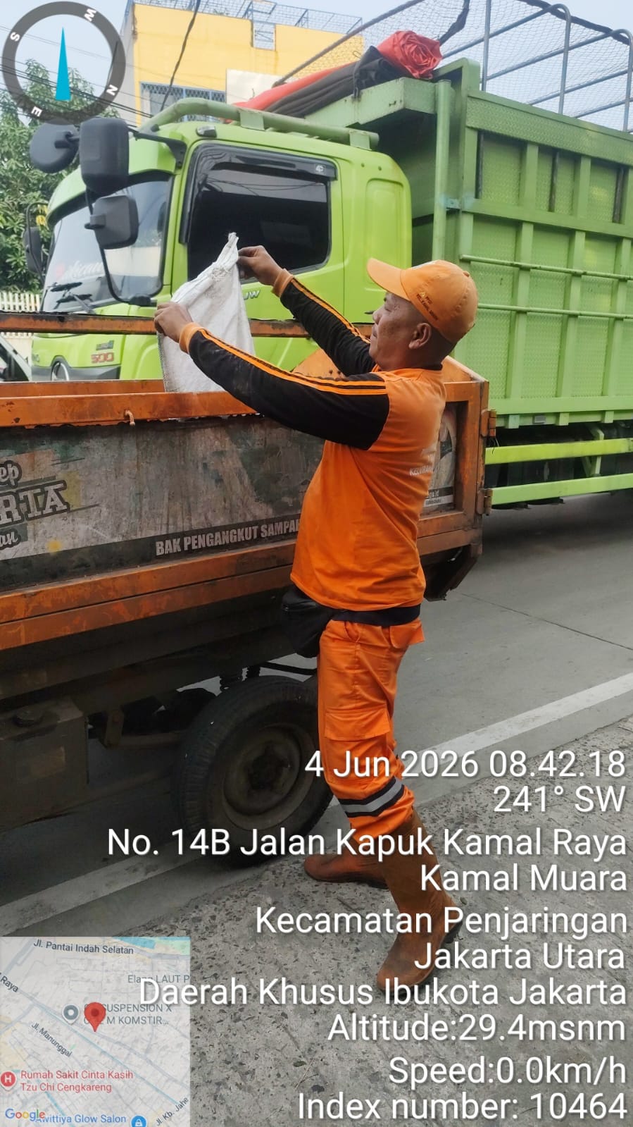 Tim Germot PPSU Kamal Muara Optimalkan Pengangkutan Hasil Kerja Lapangan Demi Lingkungan yang Bersih dan Tertata 3