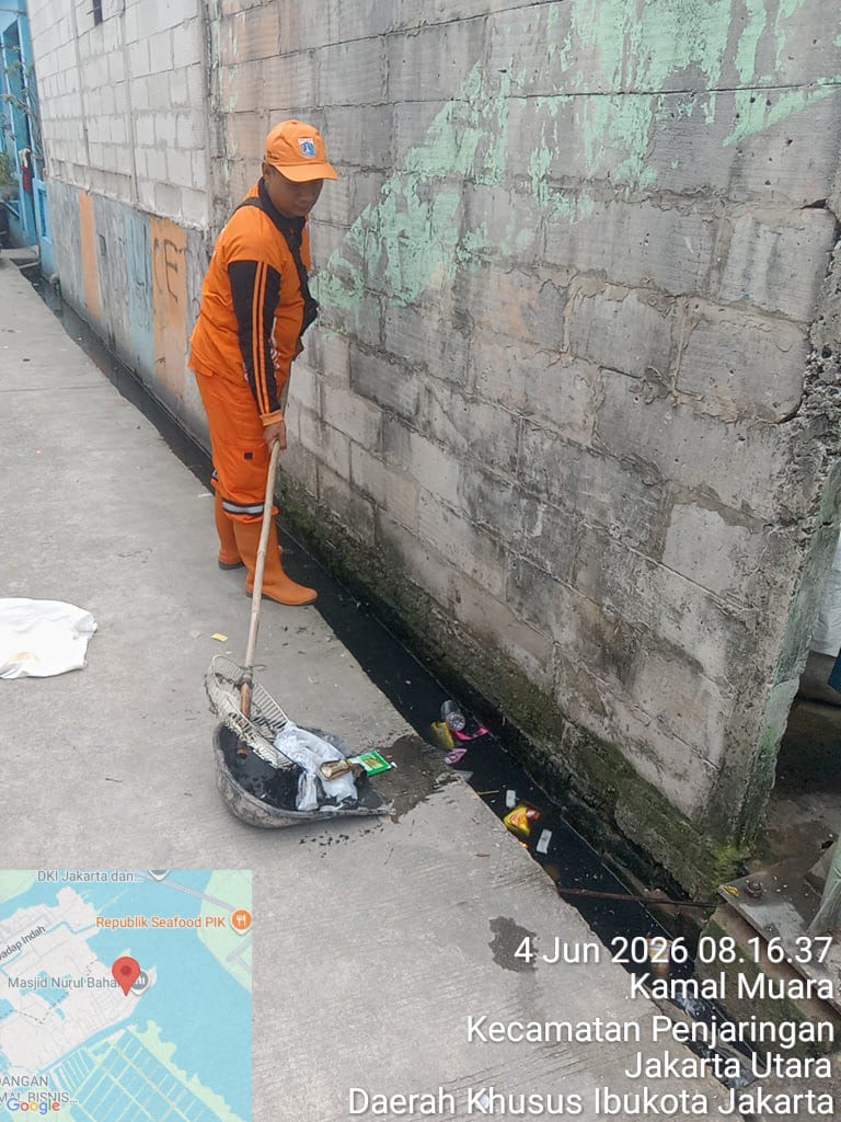 Tim Cepat 2 PPSU Kamal Muara Bergerak Jaga Kelancaran Saluran Demi Lingkungan Bersih dan Nyaman 1