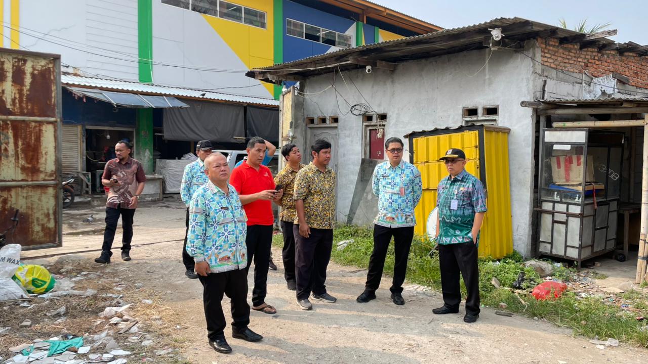 Survei dan Koordinasi kepada kepala pasar jaya ( pasar impres ). 2