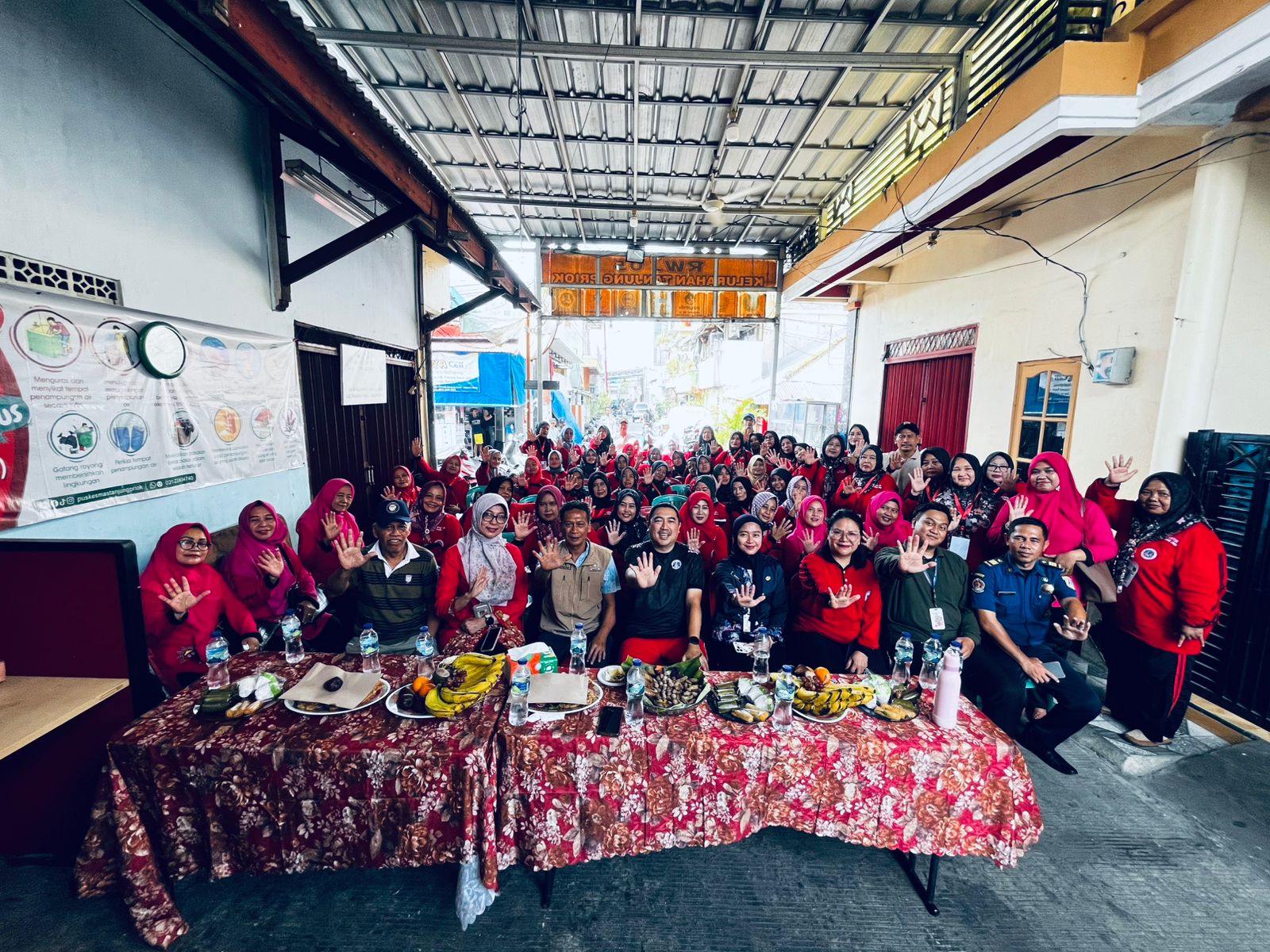 Kegiatan Gerakan Serentak Pemberantasan Sarang Nyamuk (Grebek PSN) di Wilayah RW.05 Kelurahan Tanjung Priok 5