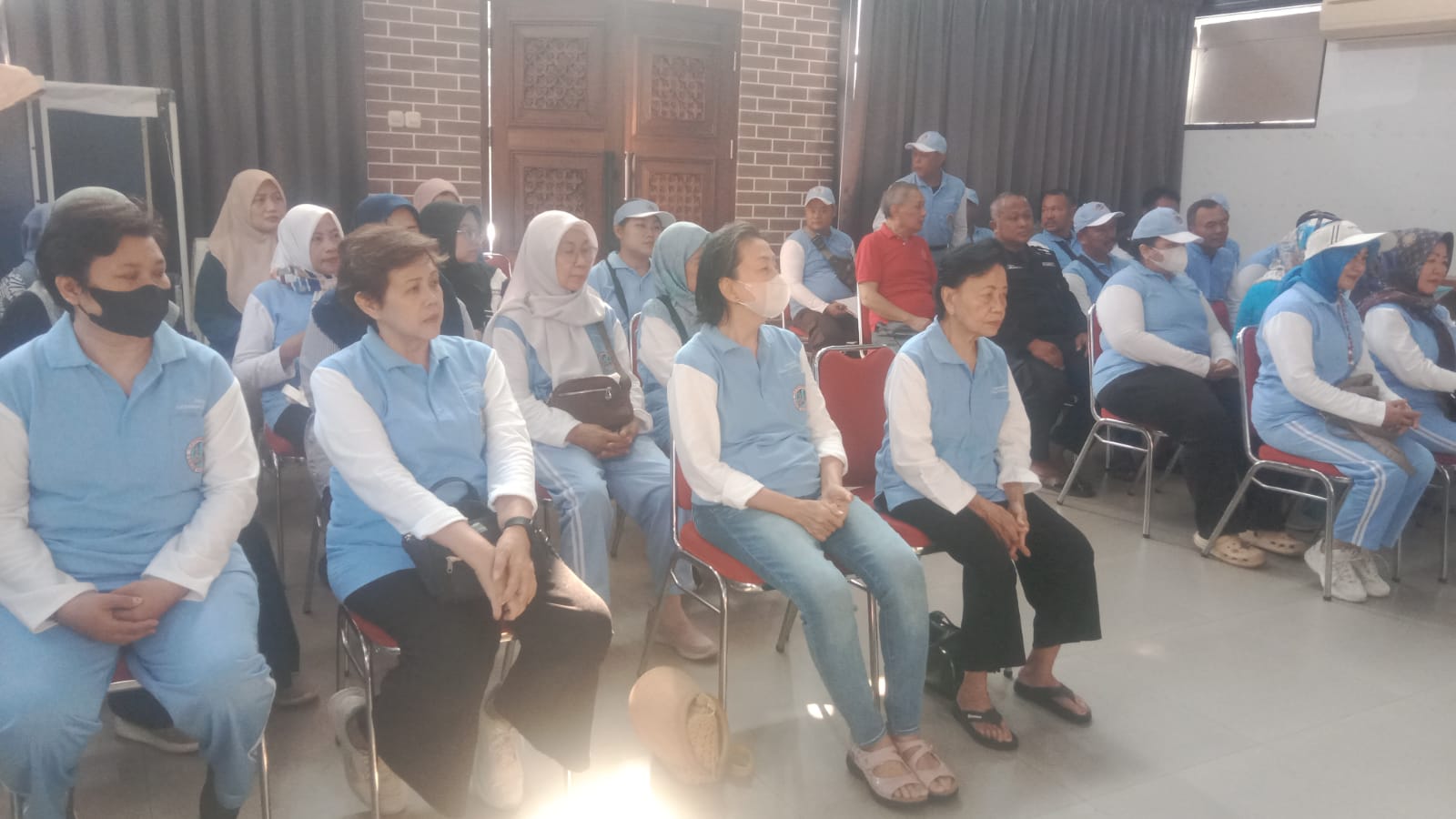Monitoring PSN di RW 015, Kelurahan Kelapa Gading Timur Perkuat Upaya Pencegahan DBD 5
