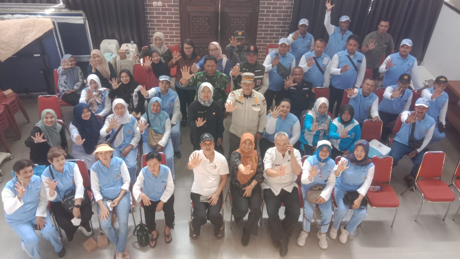 Monitoring PSN di RW 015, Kelurahan Kelapa Gading Timur Perkuat Upaya Pencegahan DBD 6