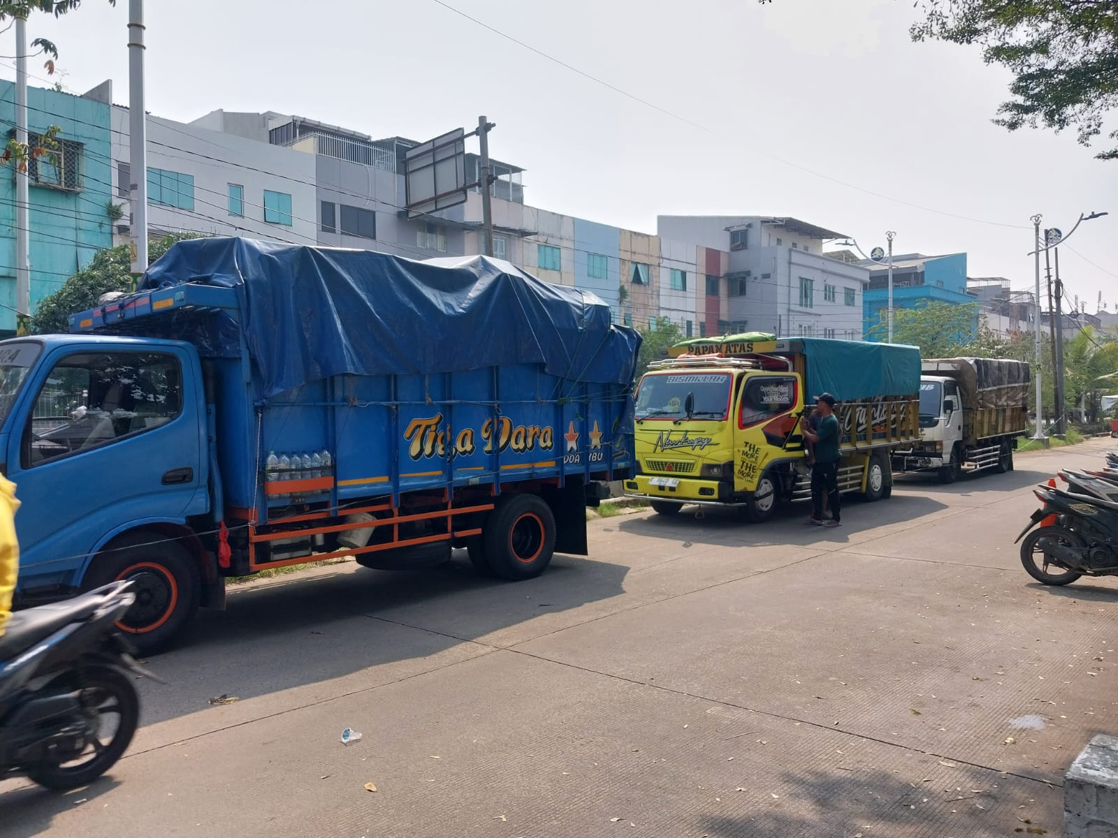 Kegiatan Monitoring Persiapan Penyaluran Beras Bulog di RPTRA Budi Mulia 2