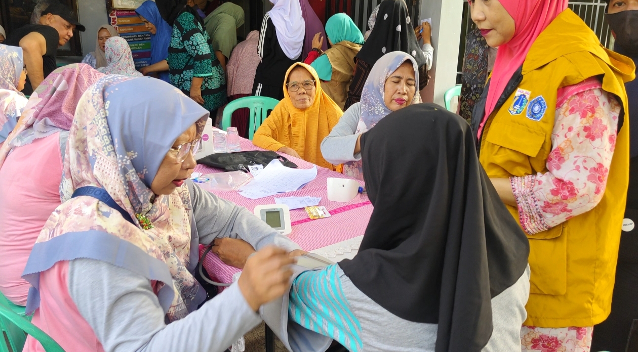 Posyandu Mawar Balita dan Lansia di RW 08 Papanggo Tingkatkan Pelayanan Kesehatan Masyarakat 2