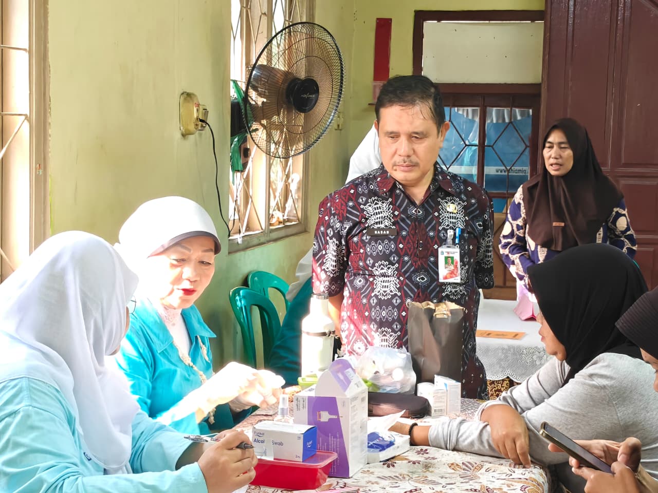 Monitoring Posyandu Balita dan Lansia di RW 07, Kelurahan Rawa Badak Selatan 4