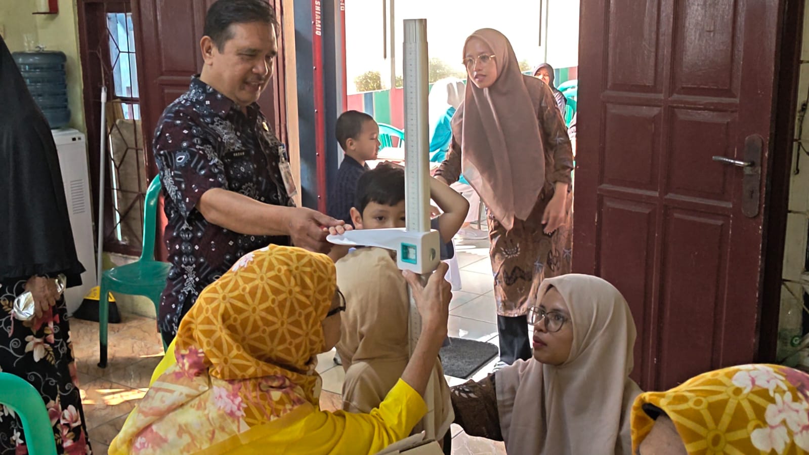 Monitoring Posyandu Balita dan Lansia di RW 07, Kelurahan Rawa Badak Selatan 7