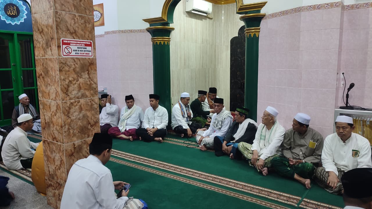 Aparatur Kelurahan Sunter Jaya Laksanakan Giat Subuh Keliling di RW 05 1