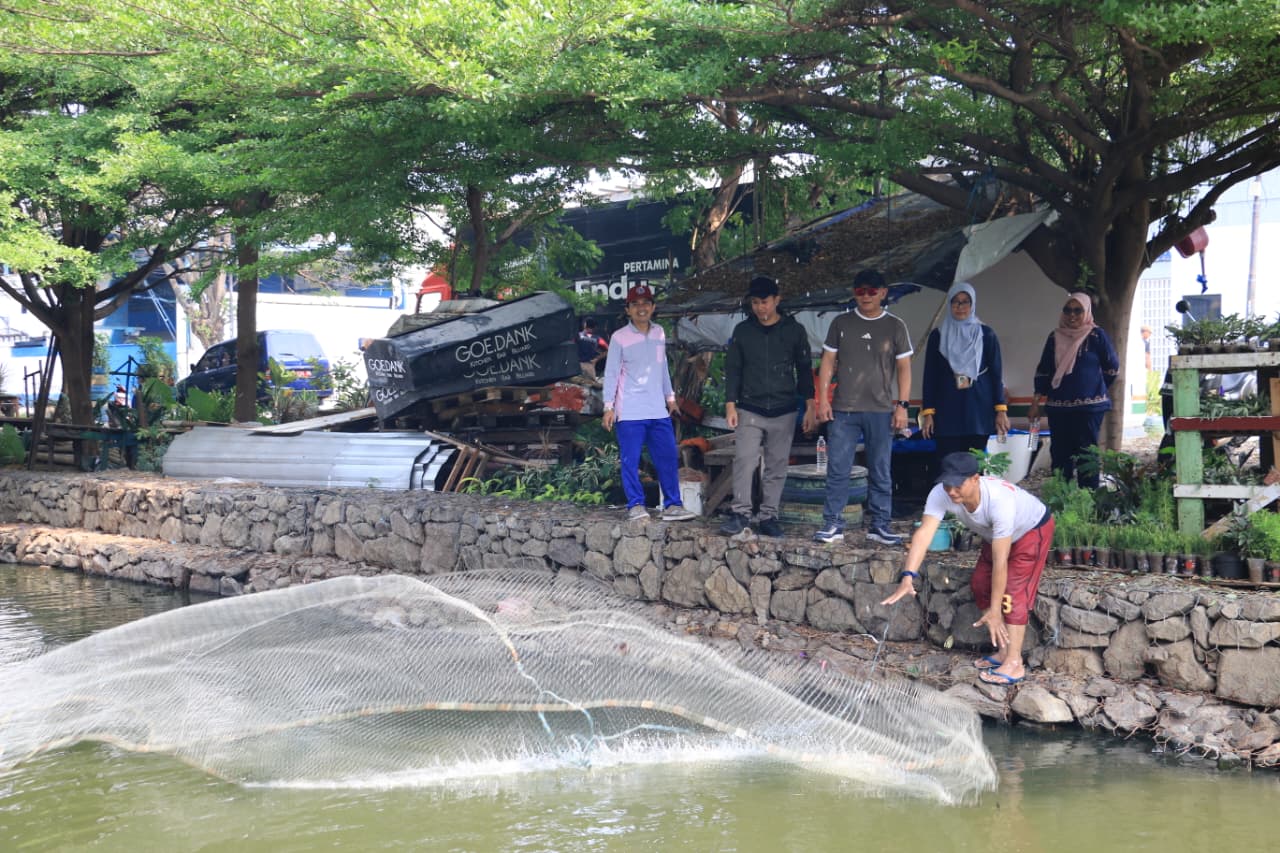 Jaga Keseimbangan Ekosistem Air, Kelurahan Sunter Jaya Laksanakan Giat Penjaringan Ikan Sapu-Sapu 4