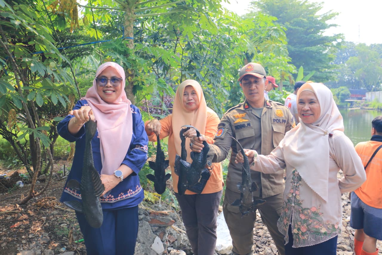 Jaga Keseimbangan Ekosistem Air, Kelurahan Sunter Jaya Laksanakan Giat Penjaringan Ikan Sapu-Sapu 7