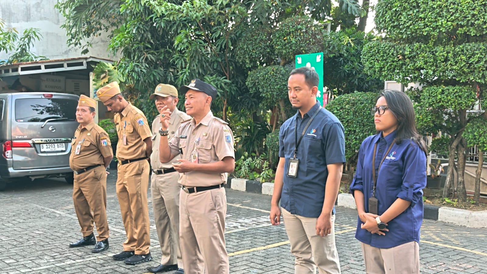 Lurah Rawa Badak Selatan Pimpin Apel dan Pelepasan Petugas Sensus Ekonomi Tahun 2026 4
