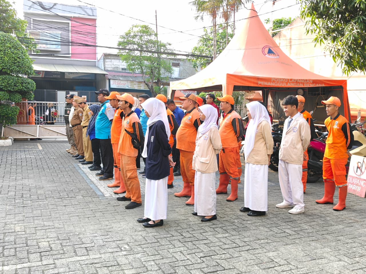 Apel Pagi Kelurahan Rawa Badak Selatan Perkuat Disiplin dan Sinergi Pelayanan 5