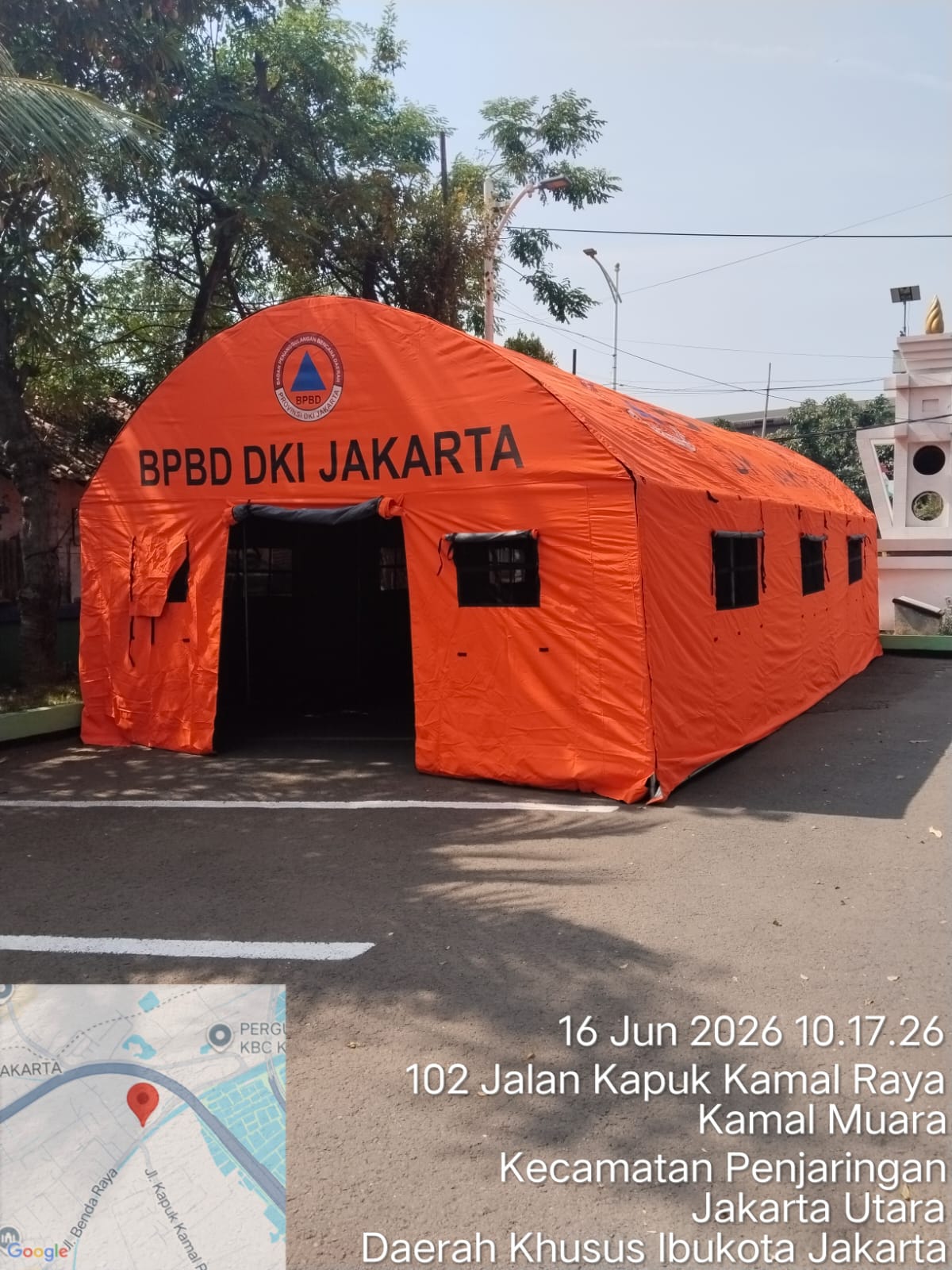 Pemasangan Tenda BPBD Perkuat Kesiapsiagaan dan Dukungan Pelayanan Masyarakat di Kamal Muara 2