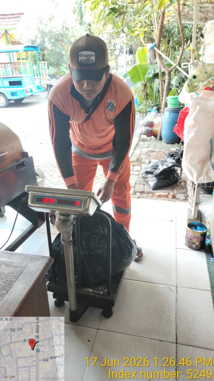 PPSU Rawa Badak Selatan Gencarkan Pengambilan Sampah Organik dari Setiap RW 6