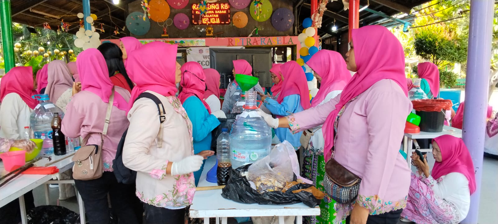 Gerakan Bersih Sungai 2026: Workshop Eco Enzyme Serentak Digelar di RPTRA Rasela 1