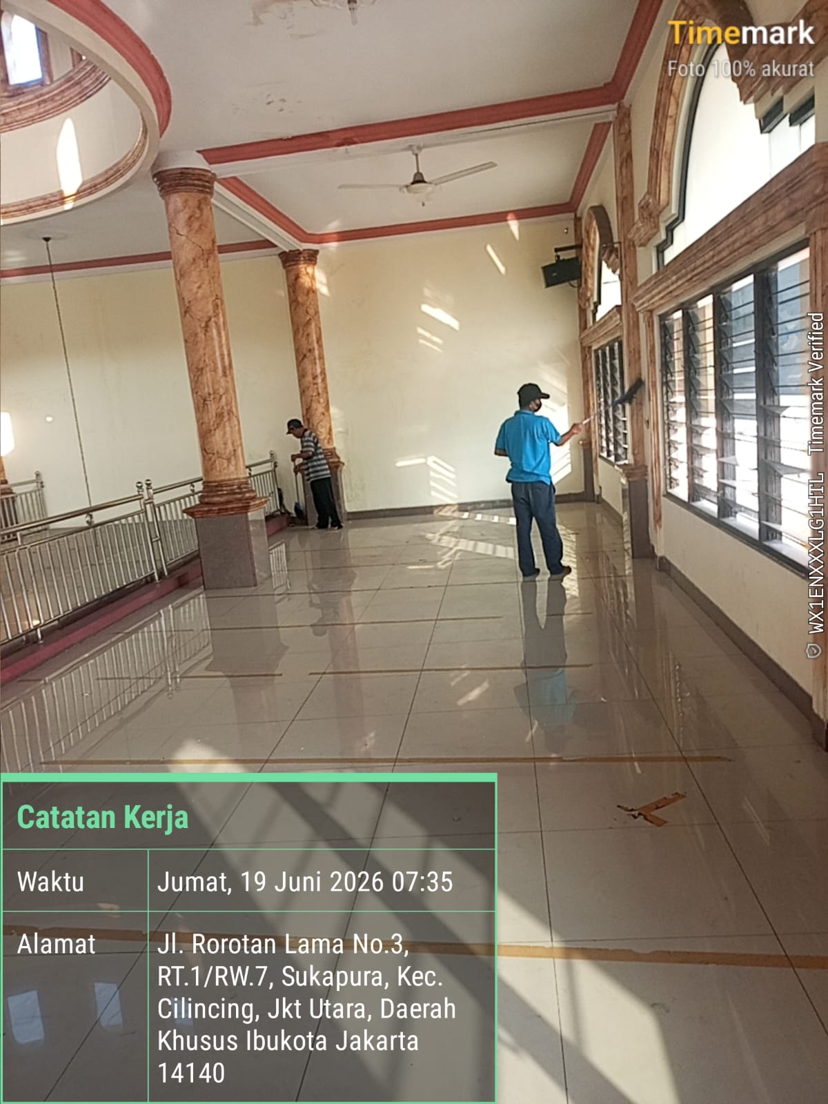 Sinergi Warga dan PPSU Kelurahan Sukapura Gotong Royong Bersih-Bersih Masjid Baiturrahim RW 08 1