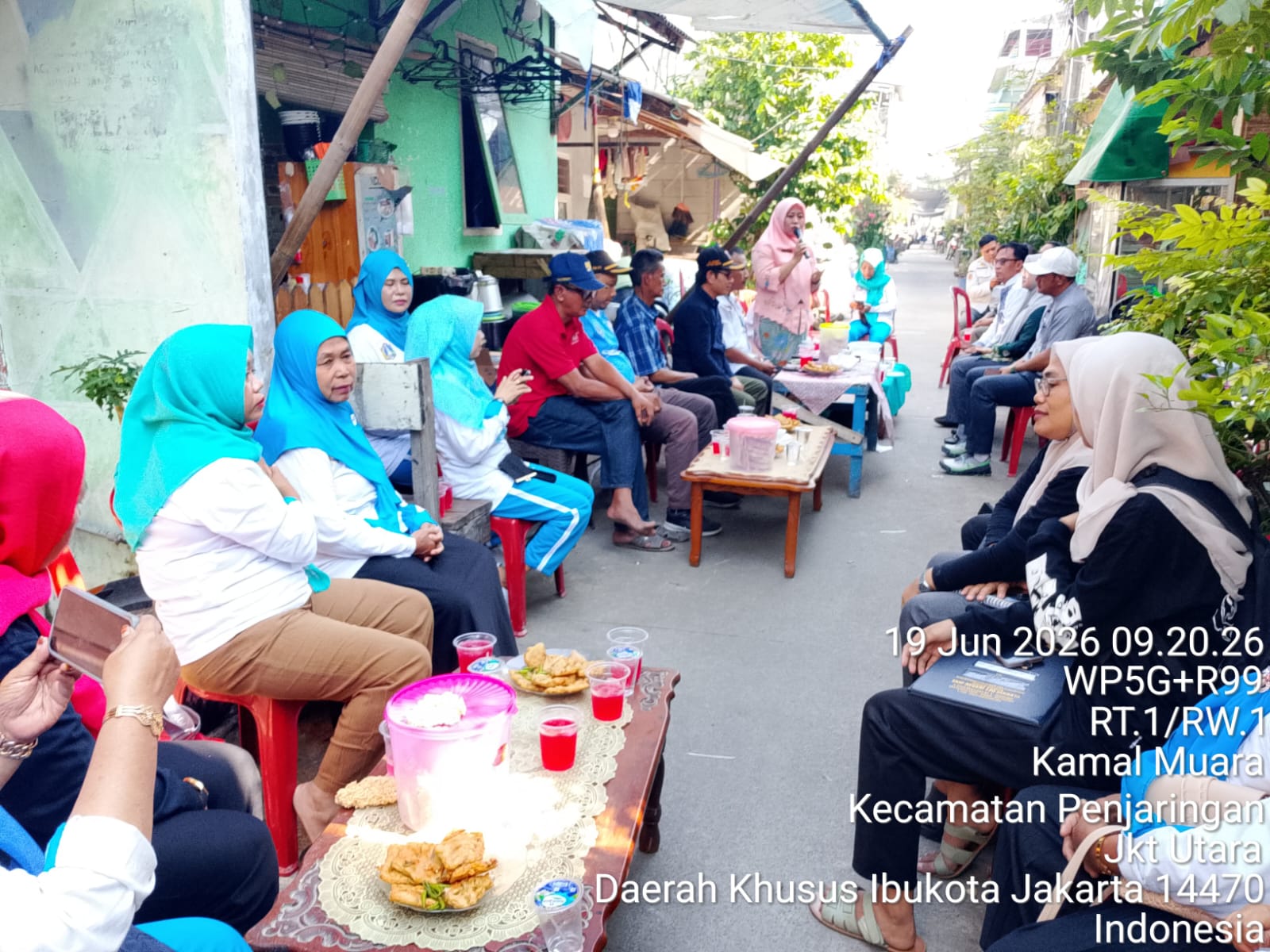PSN dan Jumantik RW 04 Kamal Muara Perkuat Gerakan Pencegahan DBD Melalui Edukasi dan Pemeriksaan Lingkungan 3