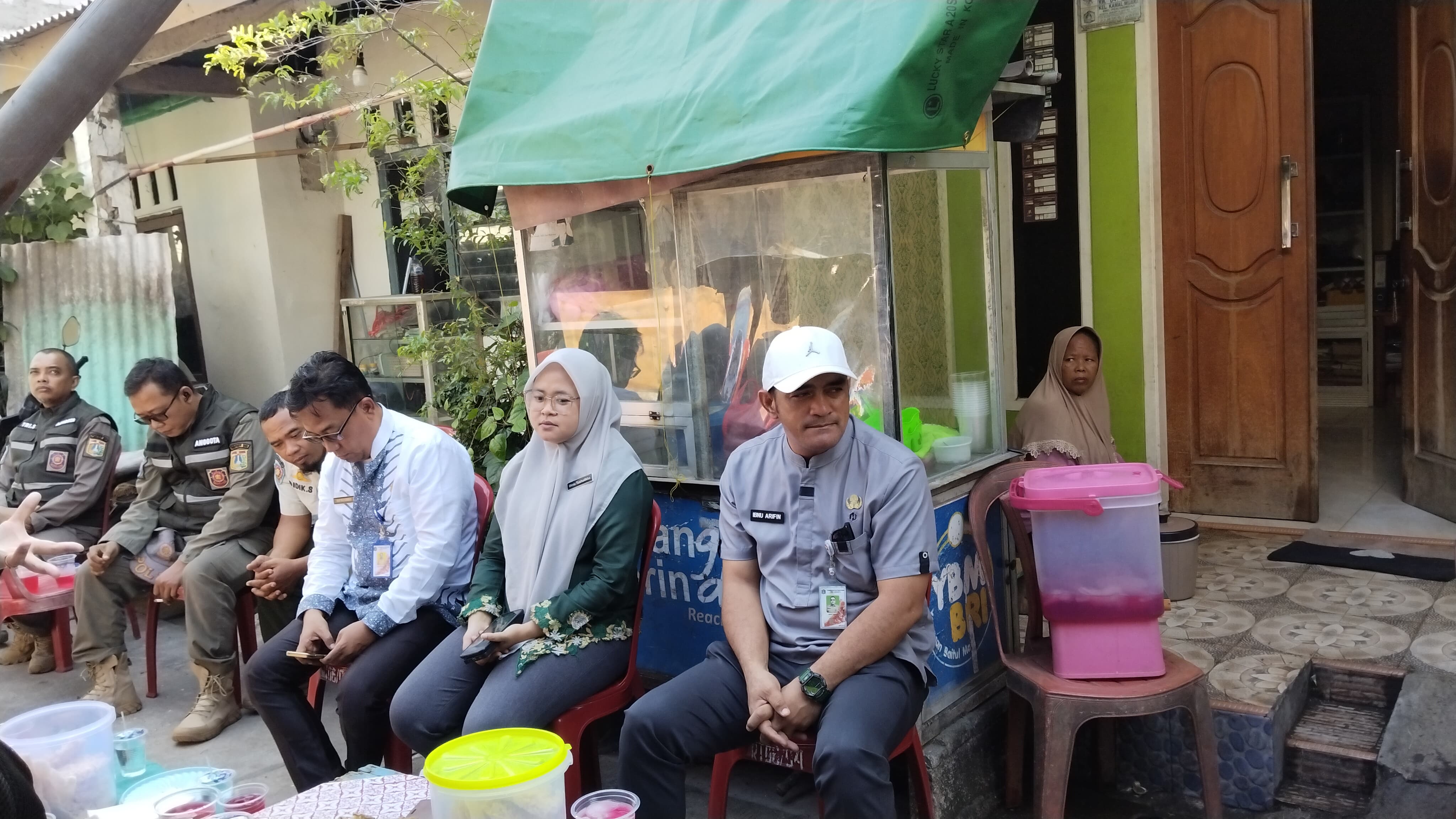 PSN dan Jumantik RW 04 Kamal Muara Perkuat Gerakan Pencegahan DBD Melalui Edukasi dan Pemeriksaan Lingkungan 2