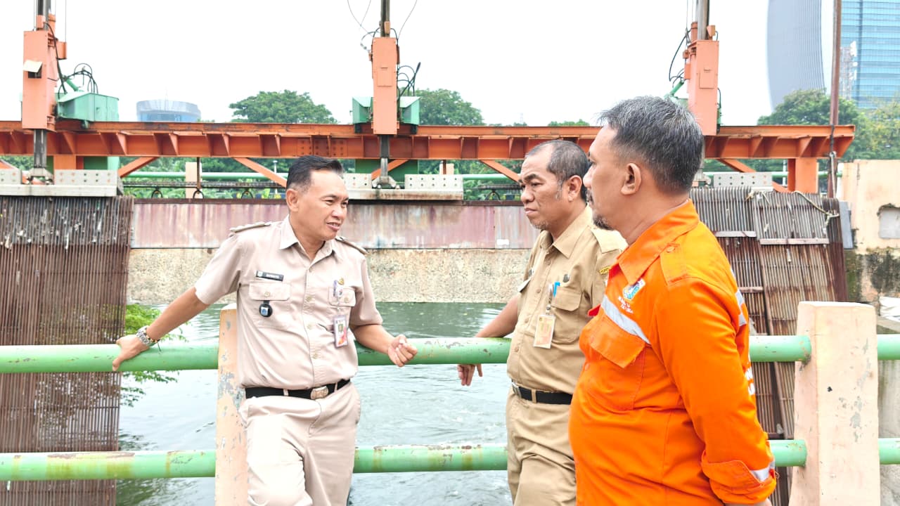 Monitoring Penataan Kawasan Triwulan II di RT 08 RW 05 Keluarahan Rawa Badak Selatan, 4