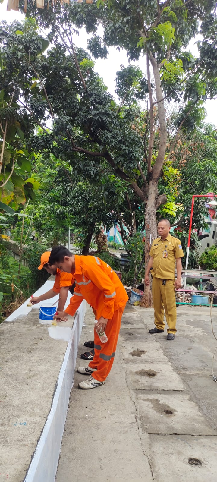 Monitoring Penataan Kawasan Triwulan II di RT 08 RW 05 Keluarahan Rawa Badak Selatan, 1