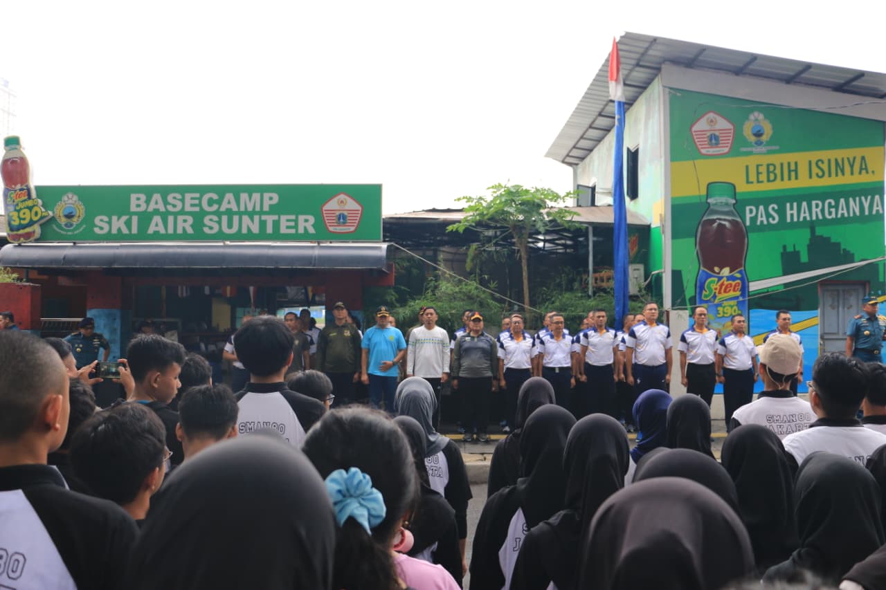 Sinergi Tanpa Batas! Tiga Pilar Bersama Warga Gelar Karya Bakti Kolinlamil 9