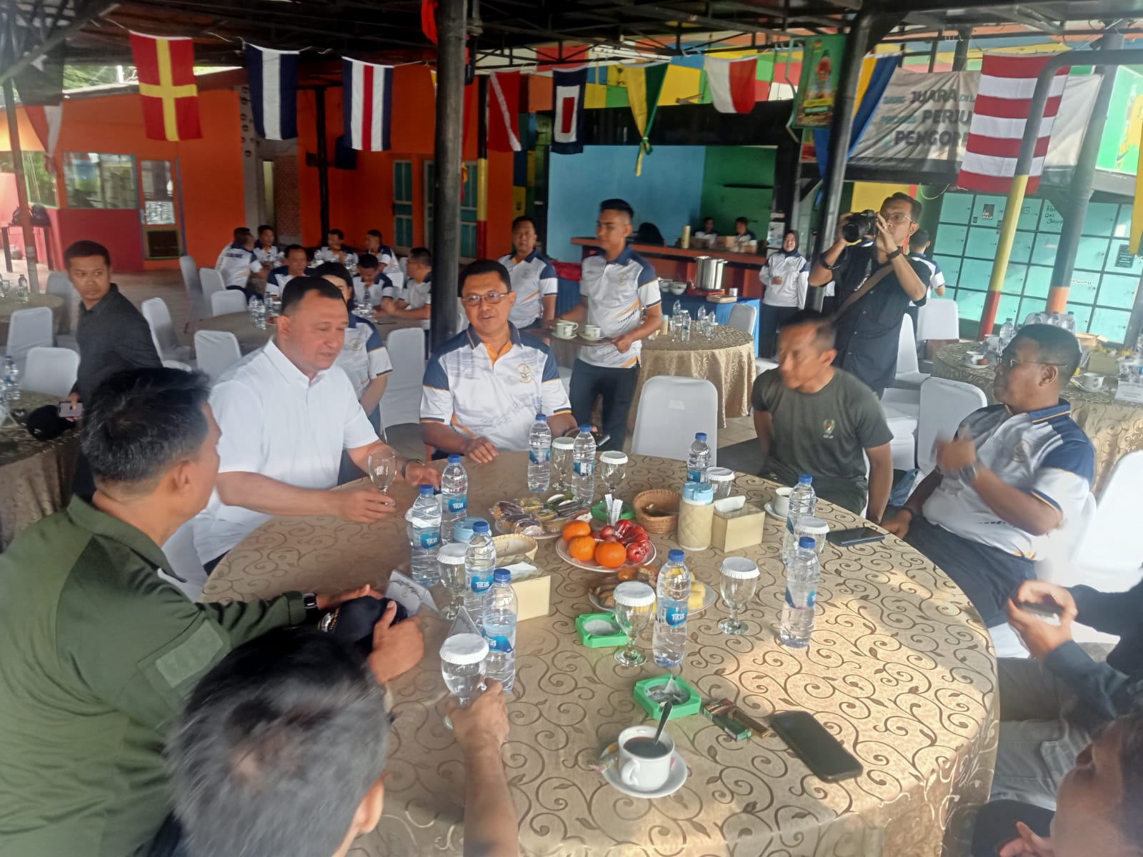 Sinergi Tanpa Batas! Tiga Pilar Bersama Warga Gelar Karya Bakti Kolinlamil 5