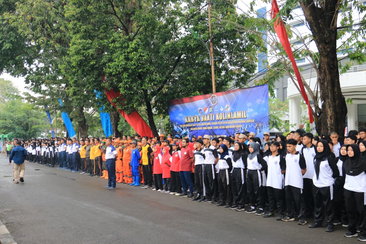 Sinergi Tanpa Batas! Tiga Pilar Bersama Warga Gelar Karya Bakti Kolinlamil 13